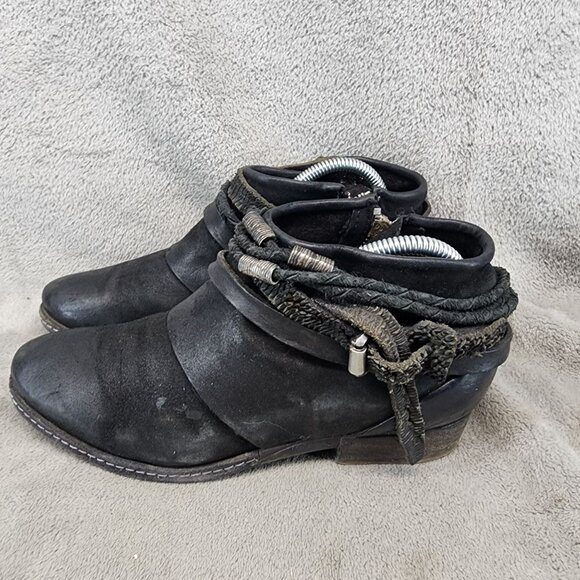 A.S. 98 Shoes Womens Size 9 Airstep Black Leather Side Zip Ankle Booties